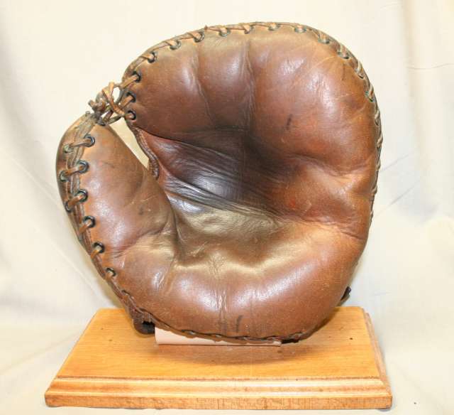 Horace Partridge Basemitt Front